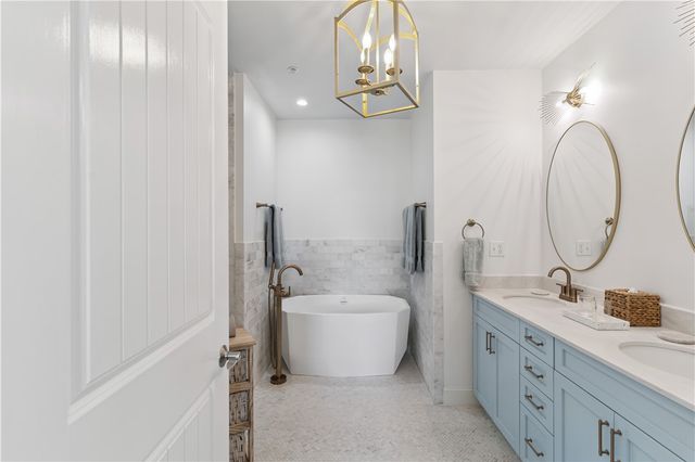 20 Waterfront Drive 124, St Simons Island, GA 31522