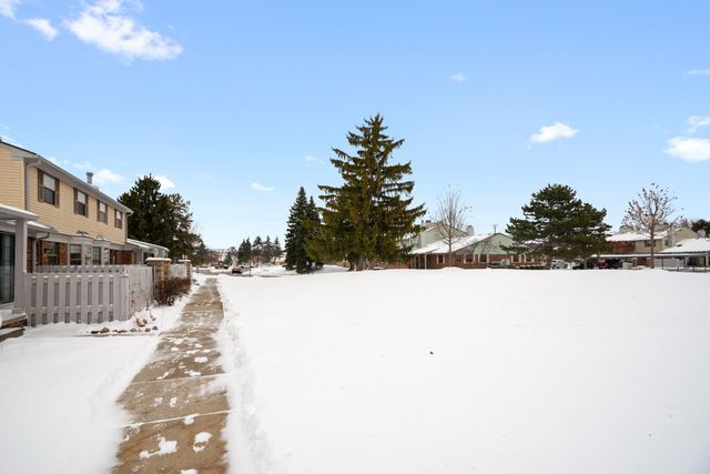 1921 Vine Way Drive 35, Canton, MI 48188