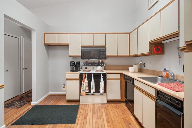 1921 Vine Way Drive 35, Canton, MI 48188