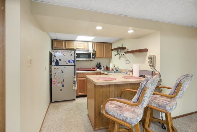 1921 Vine Way Drive 35, Canton, MI 48188