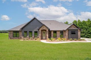 379 Brooks, Gladewater, TX 75647