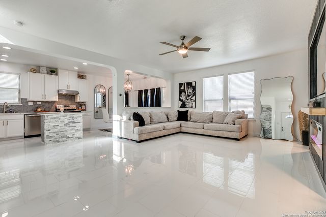 3519 Sunbird Bay, San Antonio, TX 78245