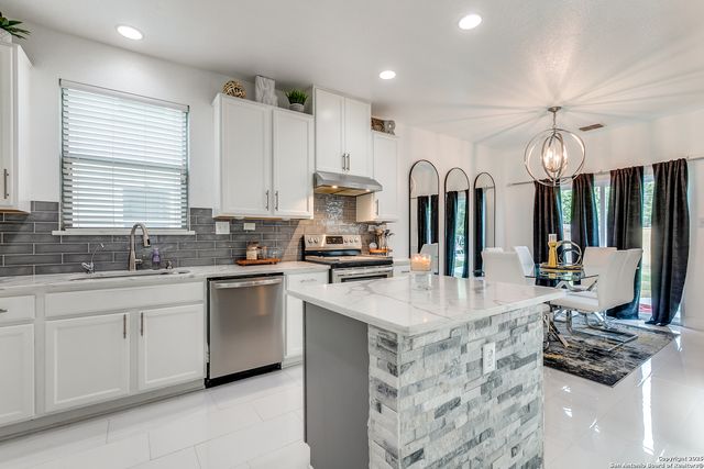 3519 Sunbird Bay, San Antonio, TX 78245