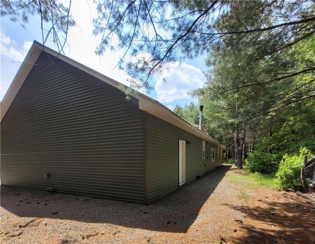 W6616 Poertner Road, Neillsville, WI 54456