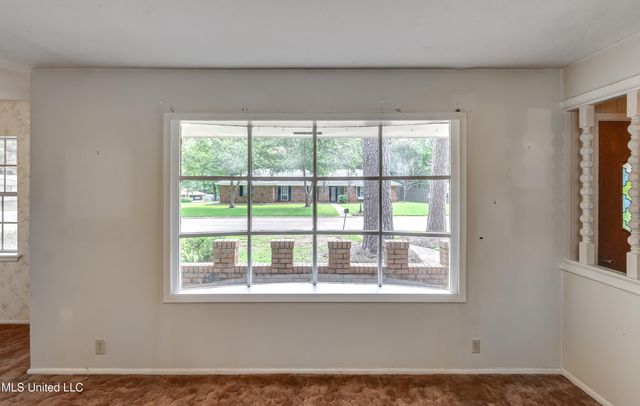 33 Pebble Hill Drive, Brandon, MS 39042