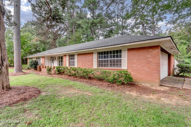 33 Pebble Hill Drive, Brandon, MS 39042