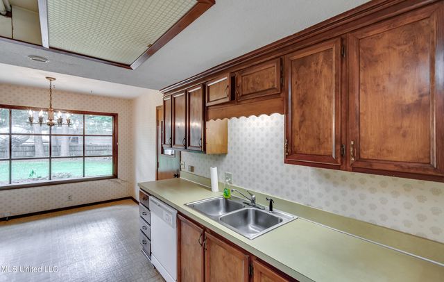 33 Pebble Hill Drive, Brandon, MS 39042