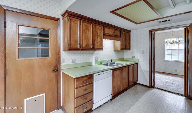 33 Pebble Hill Drive, Brandon, MS 39042