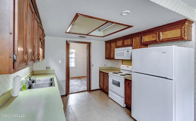 33 Pebble Hill Drive, Brandon, MS 39042