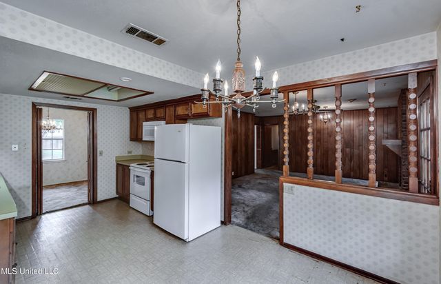 33 Pebble Hill Drive, Brandon, MS 39042