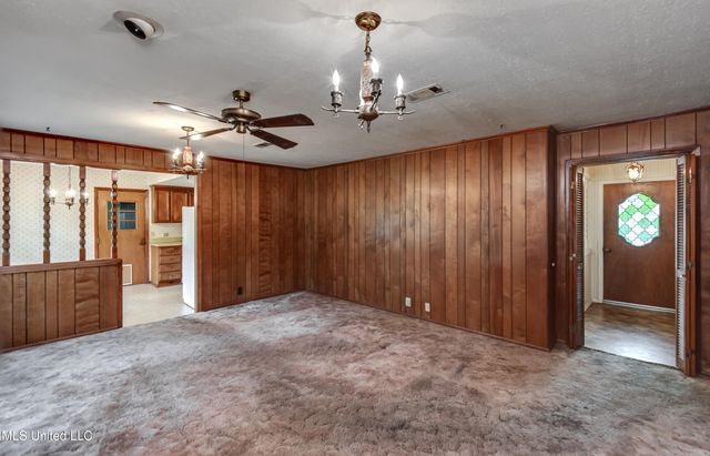 33 Pebble Hill Drive, Brandon, MS 39042