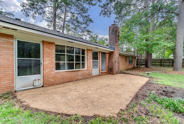 33 Pebble Hill Drive, Brandon, MS 39042