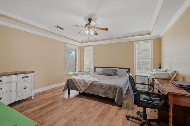 201 N Brown Street, Tom Bean, TX 75489
