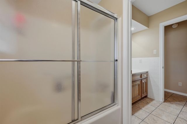 201 N Brown Street, Tom Bean, TX 75489