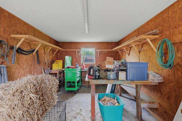 201 N Brown Street, Tom Bean, TX 75489
