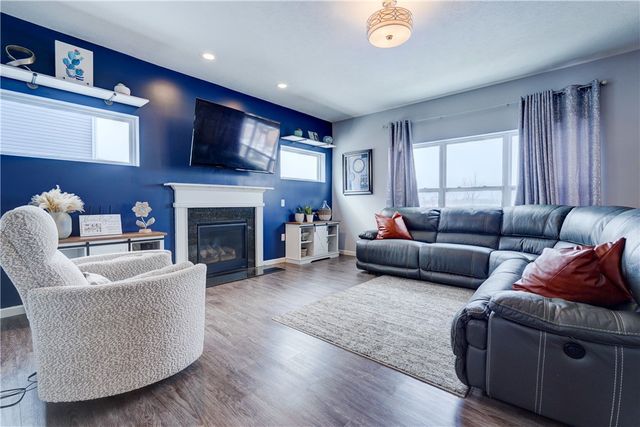 6 Etherington Cres, Chili, NY 14428