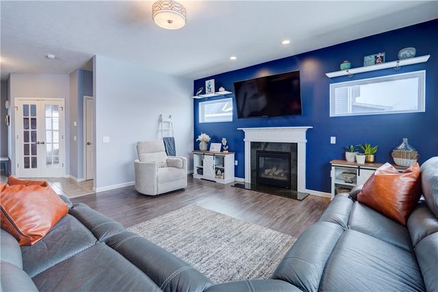 6 Etherington Cres, Chili, NY 14428