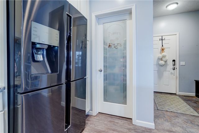 6 Etherington Cres, Chili, NY 14428