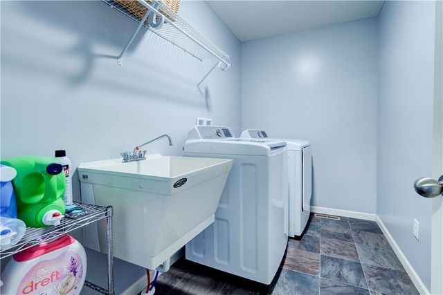 6 Etherington Cres, Chili, NY 14428