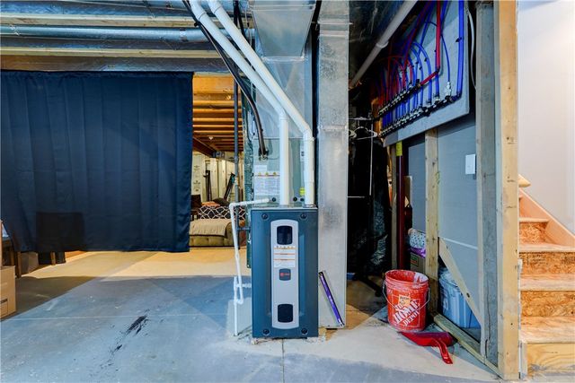 6 Etherington Cres, Chili, NY 14428