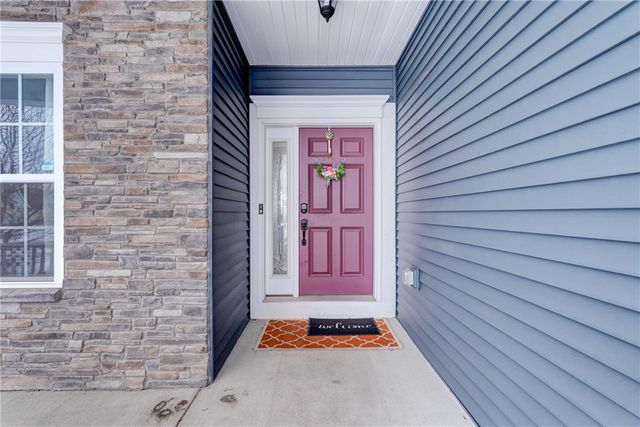 6 Etherington Cres, Chili, NY 14428