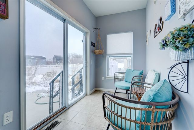 6 Etherington Cres, Chili, NY 14428