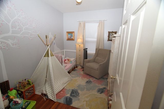 31 Linden Place 1, Brookline, MA 02445