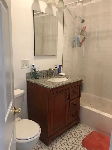 31 Linden Place 1, Brookline, MA 02445