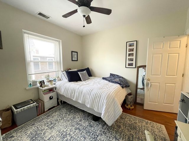 31 Linden Place 1, Brookline, MA 02445