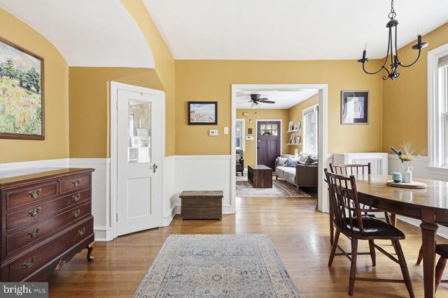 338 E ALLENS LN, Philadelphia, PA 19119