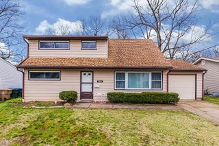 2961 Archwood Place, Cuyahoga Falls, OH 44221