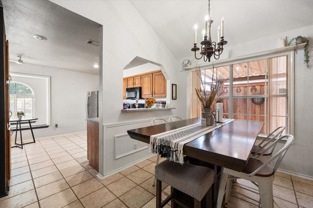 6716 Copperwood Court, Arlington, TX 76001