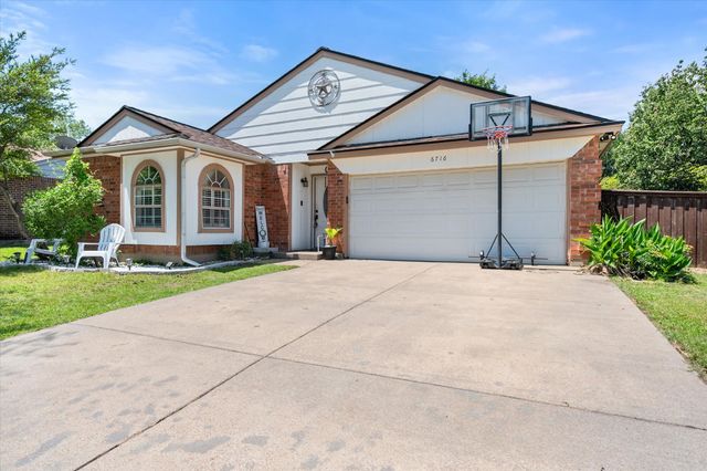 6716 Copperwood Court, Arlington, TX 76001