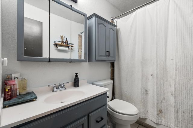6716 Copperwood Court, Arlington, TX 76001