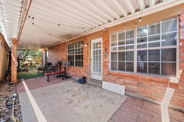 6716 Copperwood Court, Arlington, TX 76001