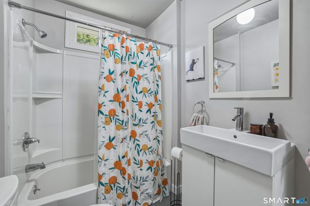 21 Gorman Place, Manchester, CT 06040