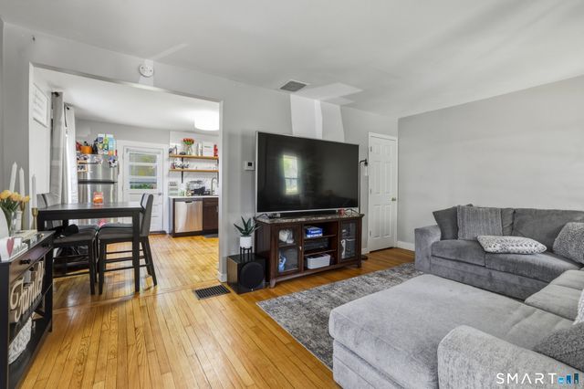 21 Gorman Place, Manchester, CT 06040