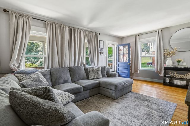 21 Gorman Place, Manchester, CT 06040