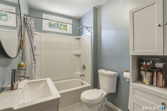 21 Gorman Place, Manchester, CT 06040