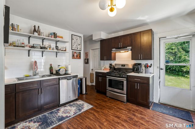 21 Gorman Place, Manchester, CT 06040