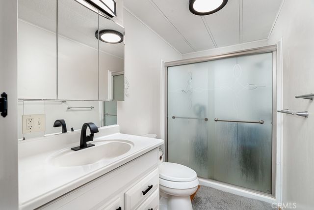 1300 W Menlo Avenue 155, Hemet, CA 92543