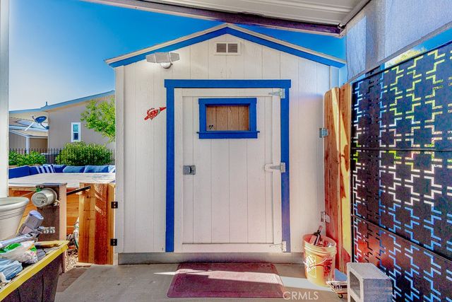 1300 W Menlo Avenue 155, Hemet, CA 92543