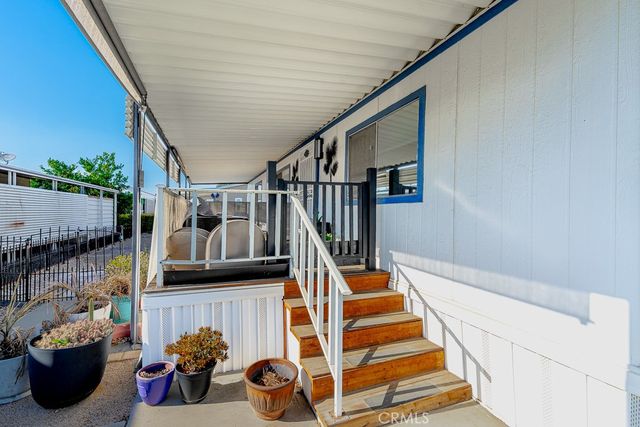 1300 W Menlo Avenue 155, Hemet, CA 92543