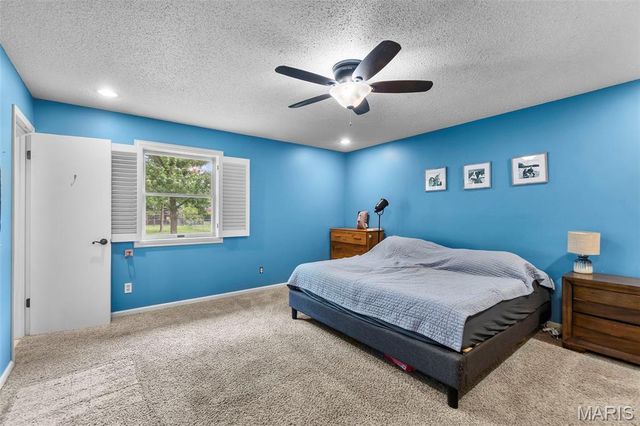 218 Thomas Drive, Sikeston, MO 63801