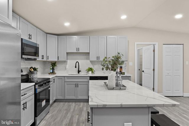 3125 DANBURY CIR, Spotsylvania, VA 22551