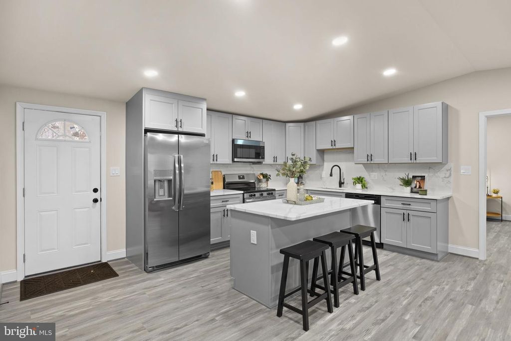 3125 DANBURY CIR, Spotsylvania, VA 22551