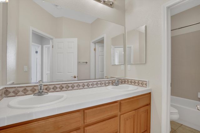 6171 Seneca Cir, Discovery Bay, CA 94505