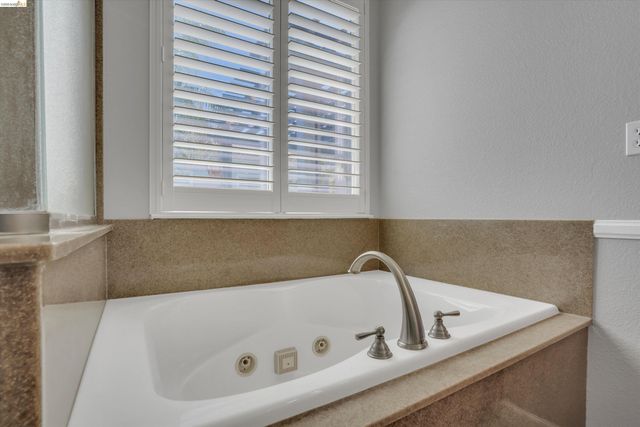 6171 Seneca Cir, Discovery Bay, CA 94505