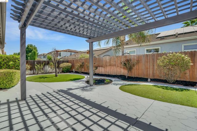 6171 Seneca Cir, Discovery Bay, CA 94505