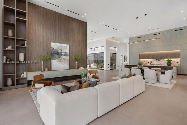 549 NE 95th St, Miami Shores, FL 33138